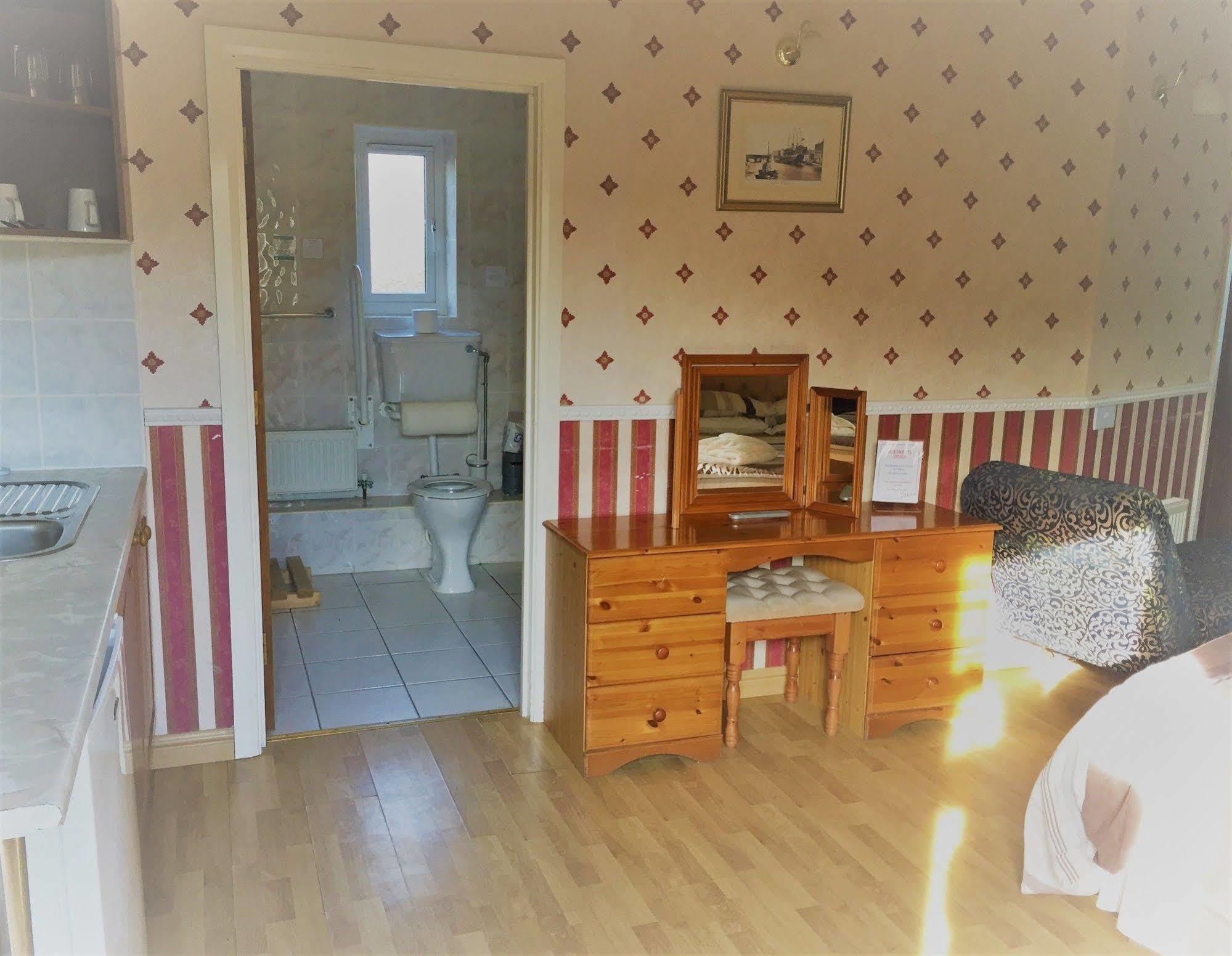Halfway House Inn Country Lodge Yeovil Esterno foto